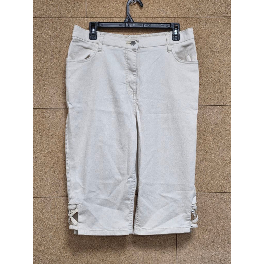 Women's BLAIR Petite 16P Beige‎ Capris